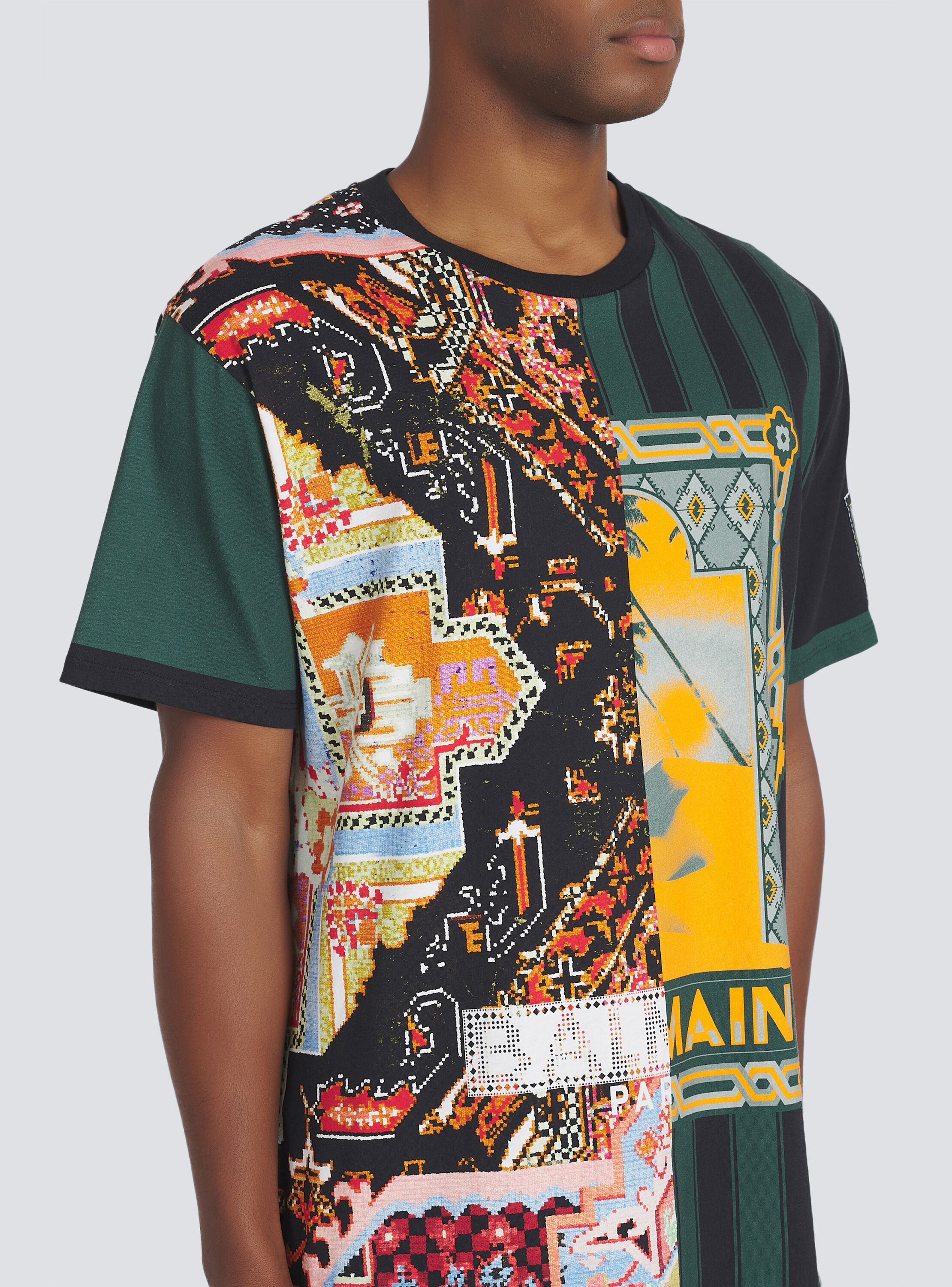 Balmain Men's Multi-Color Graphic Short Sleeve T-Shirt US M 2XL 
